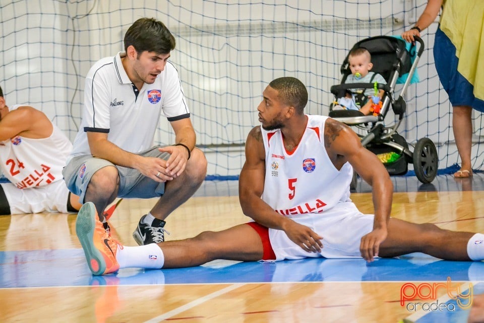 CSM-U Oradea vs Szolnok Olaj KK, Arena Antonio Alexe