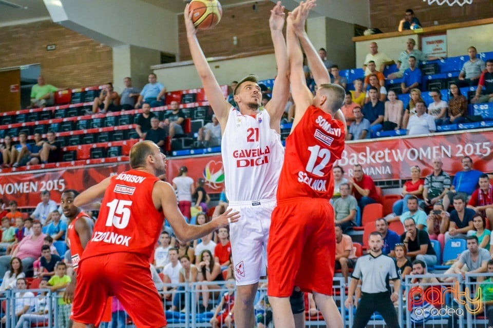 CSM-U Oradea vs Szolnok Olaj KK, Arena Antonio Alexe