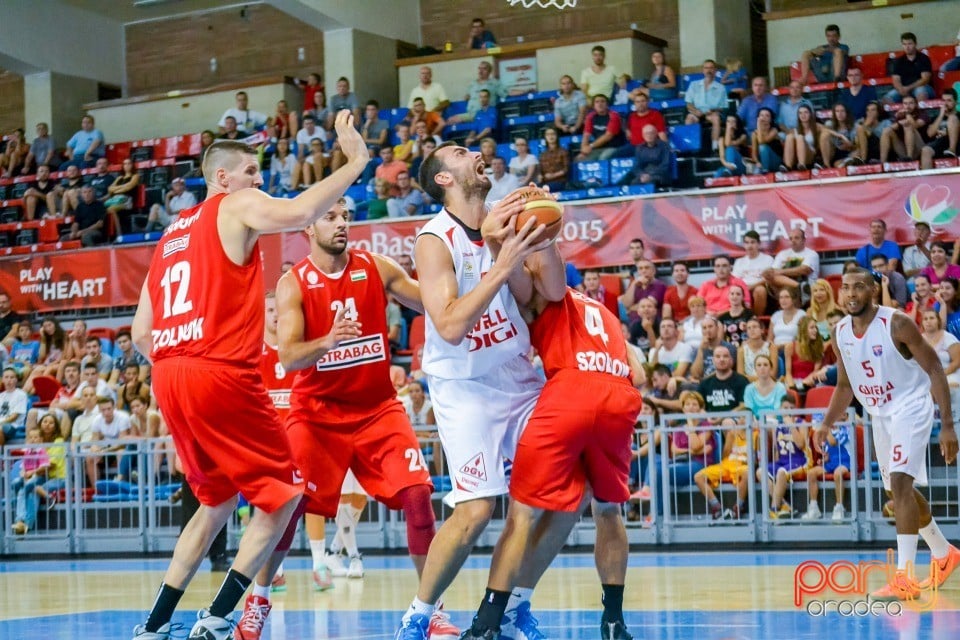 CSM-U Oradea vs Szolnok Olaj KK, Arena Antonio Alexe