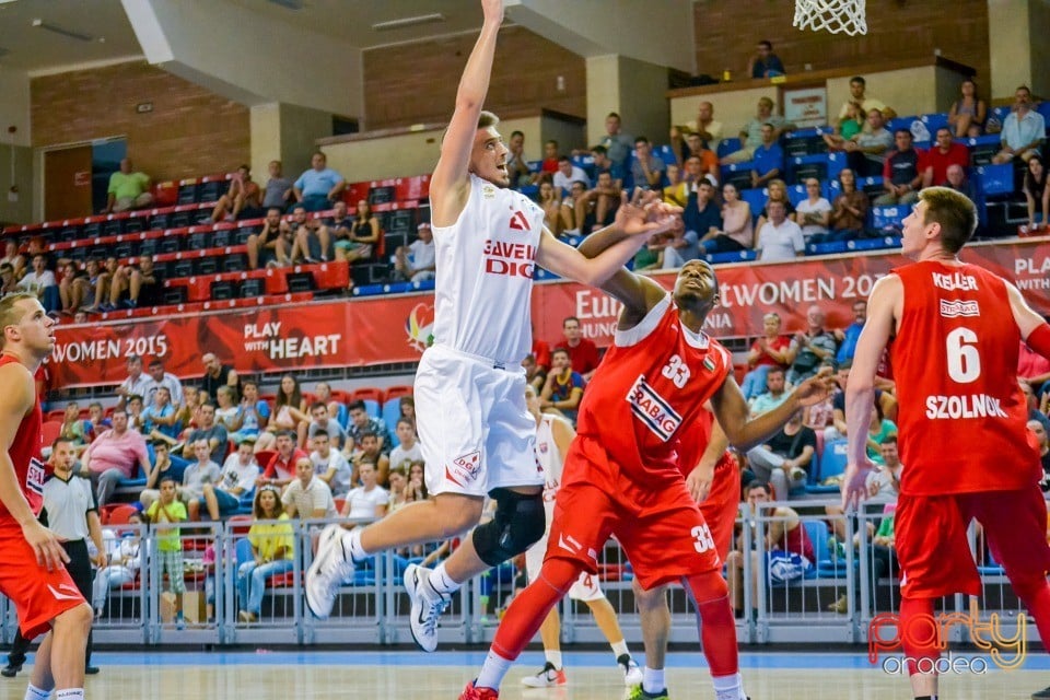 CSM-U Oradea vs Szolnok Olaj KK, Arena Antonio Alexe