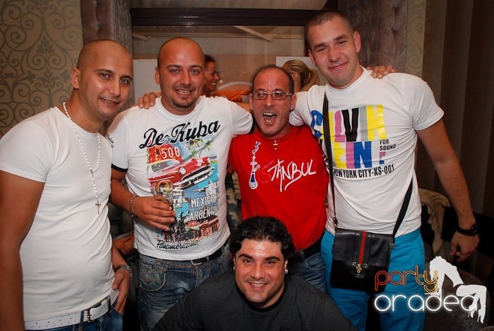 Cuba Party în Kadó Cafe, 