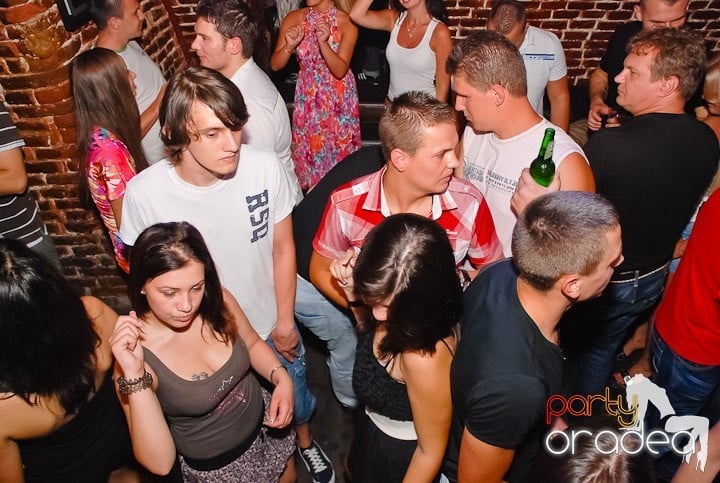 Cum se petrece joi în Escape?,