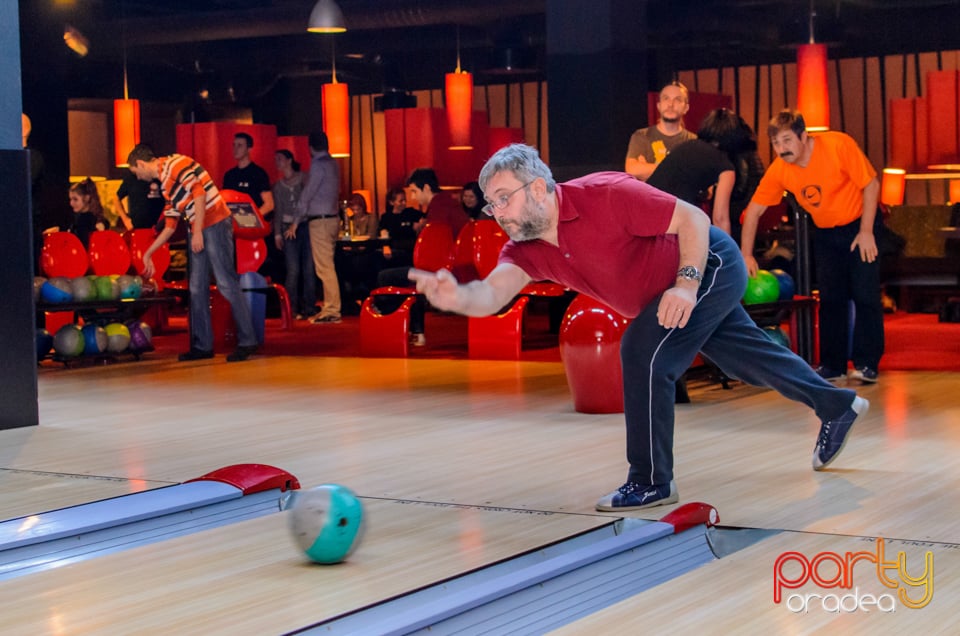 Cupa Presei la Bowling, Lotus Center