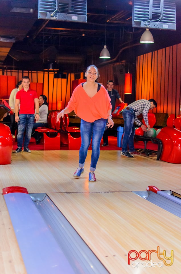 Cupa Presei la Bowling, Lotus Center