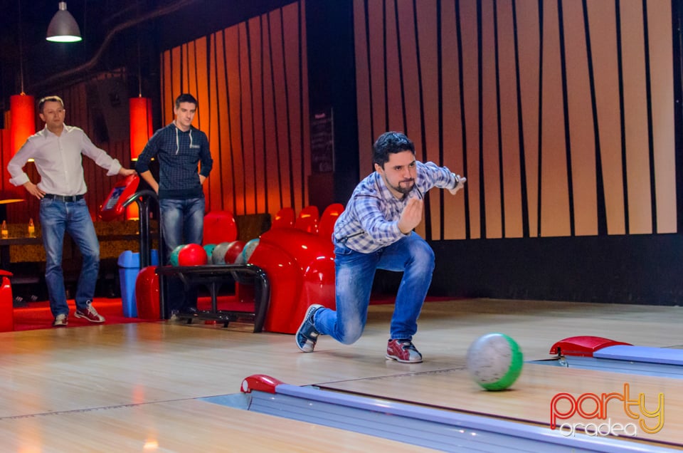 Cupa Presei la Bowling, Lotus Center