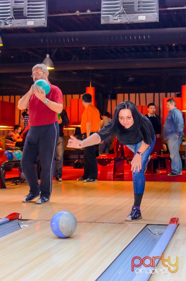 Cupa Presei la Bowling, Lotus Center