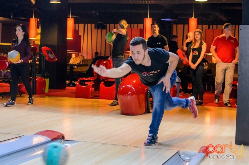 Cupa Presei la Bowling, Billy Art Club