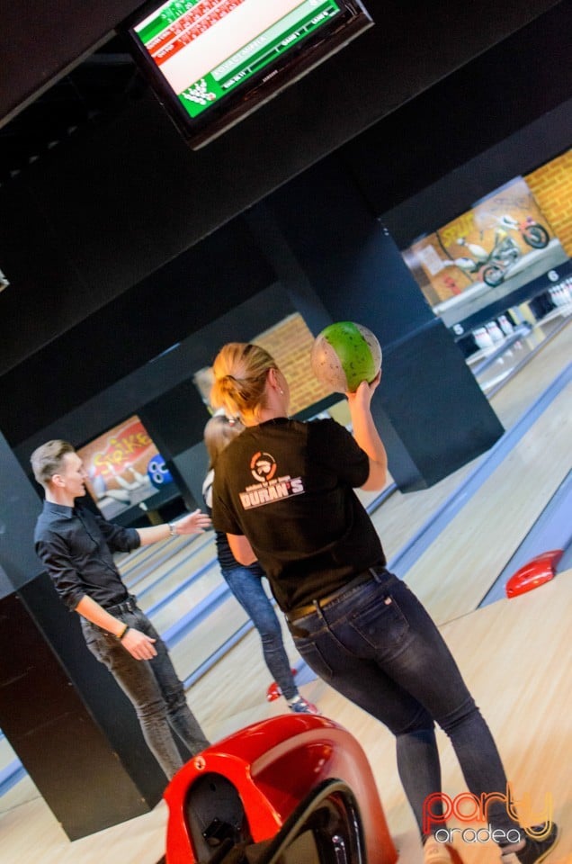 Cupa Presei la Bowling, Billy Art Club