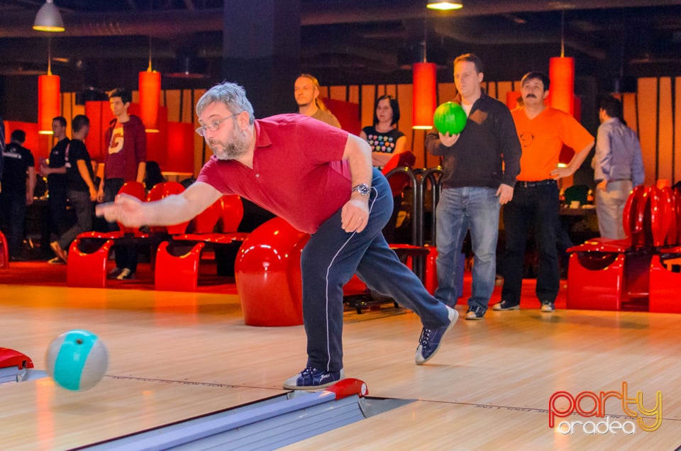 Cupa Presei la Bowling, Lotus Center