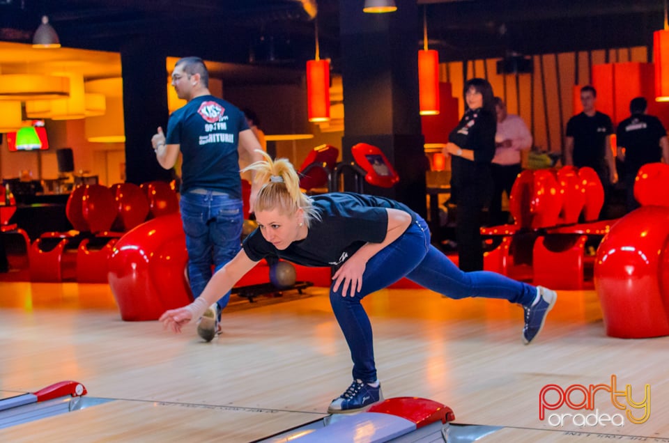 Cupa Presei la Bowling, Lotus Center