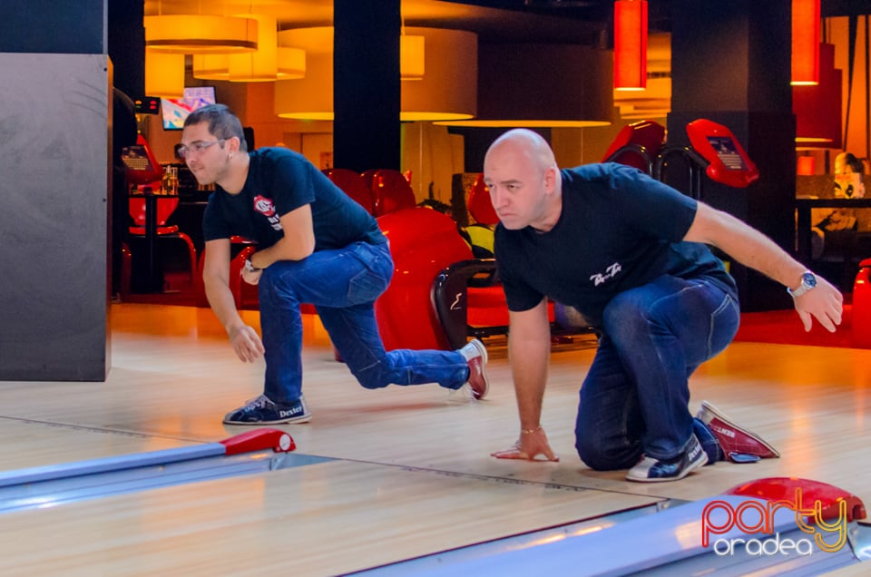 Cupa Presei la Bowling, Lotus Center