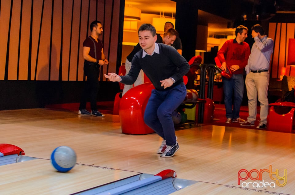 Cupa Presei la Bowling, Lotus Center