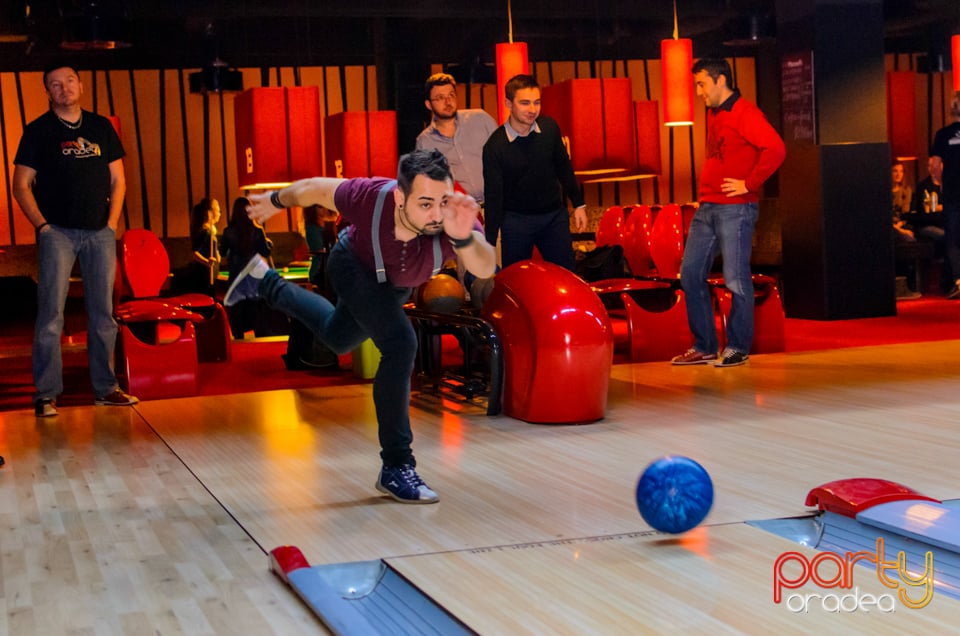 Cupa Presei la Bowling, Lotus Center