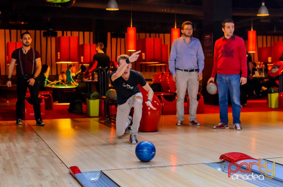 Cupa Presei la Bowling, Lotus Center