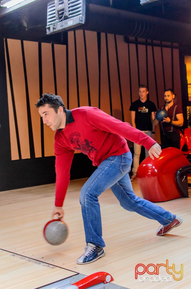 Cupa Presei la Bowling, Lotus Center