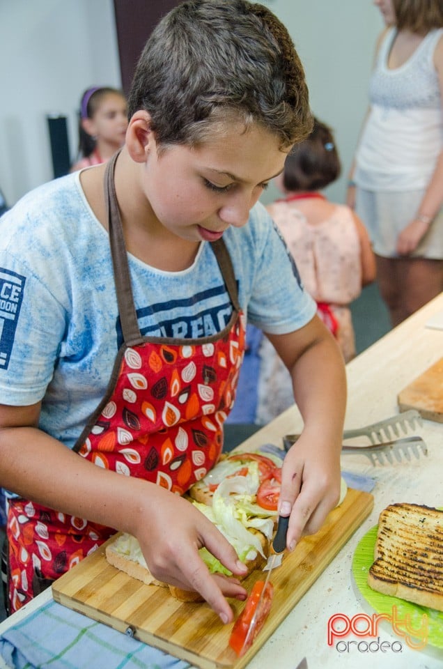 Curs de gătit pentru copii, Centrul de Artă Culinară Oradea
