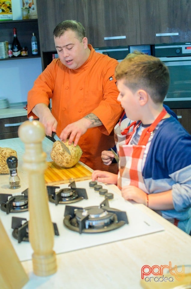 Curs de gătit pentru copii, Centrul de Artă Culinară Oradea