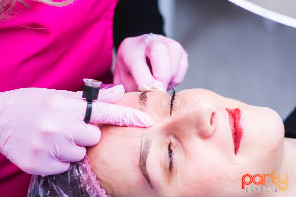 Cursuri de microblading, Estetika Profesional