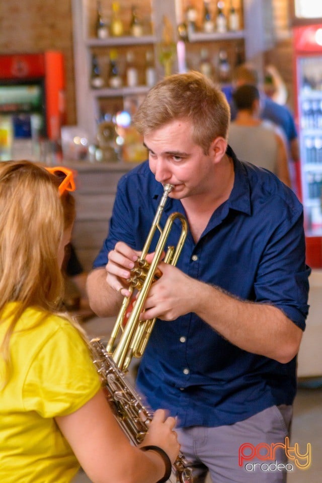 Czékla Jazz Ensemble, Bodega