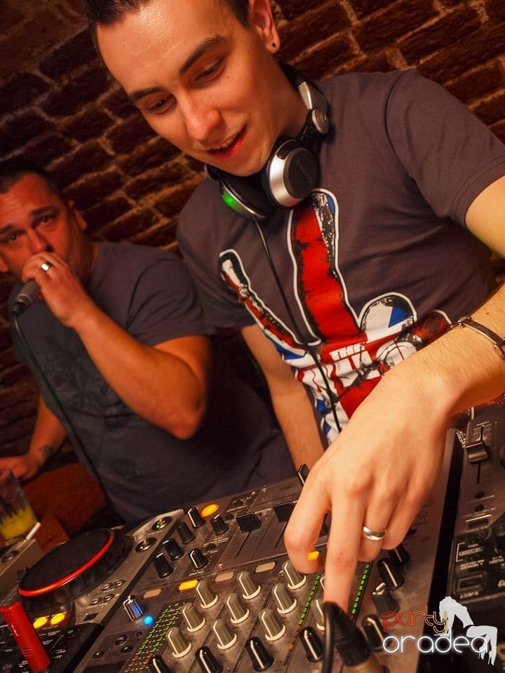 Dacă e joi, e Holsten Party în Escape!, 