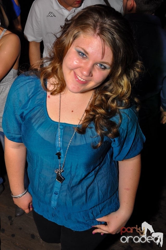 Dacă e joi, e Holsten Party în Escape, 