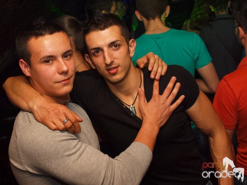 Dacă e joi, e Holsten Party în Escape!, 