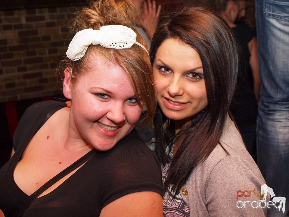 Dacă e joi, e Holsten Party în Escape!, 