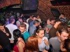 Dacă e joi, e party în Escape