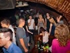 Dacă e joi, e party în Escape