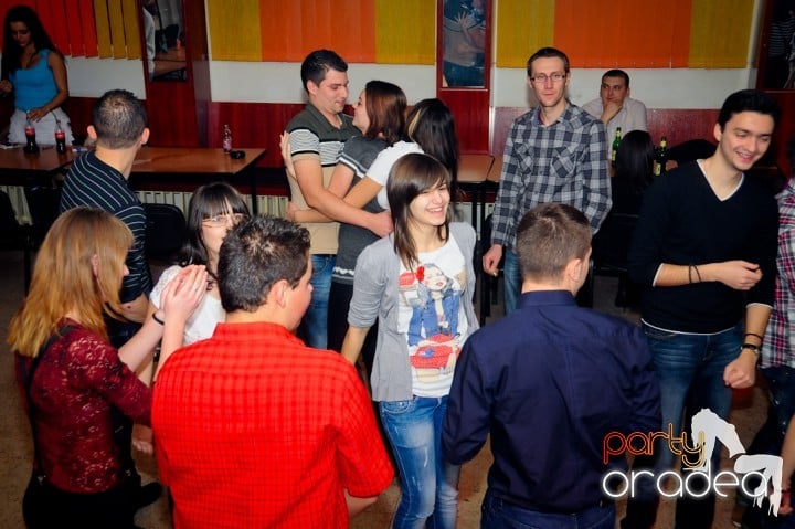 Dacă e miercuri, e Student's Place, Student's Place