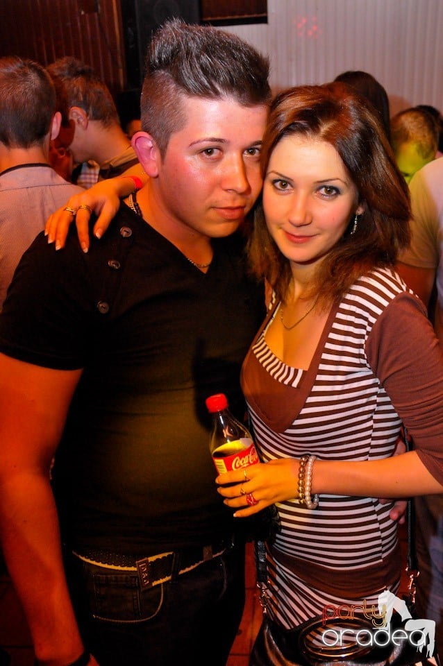 Dancer Girl Night în Disco Faház, 