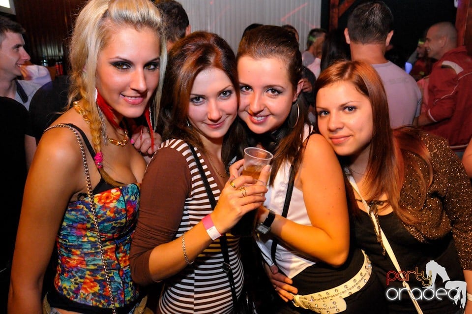 Dancer Girl Night în Disco Faház, 