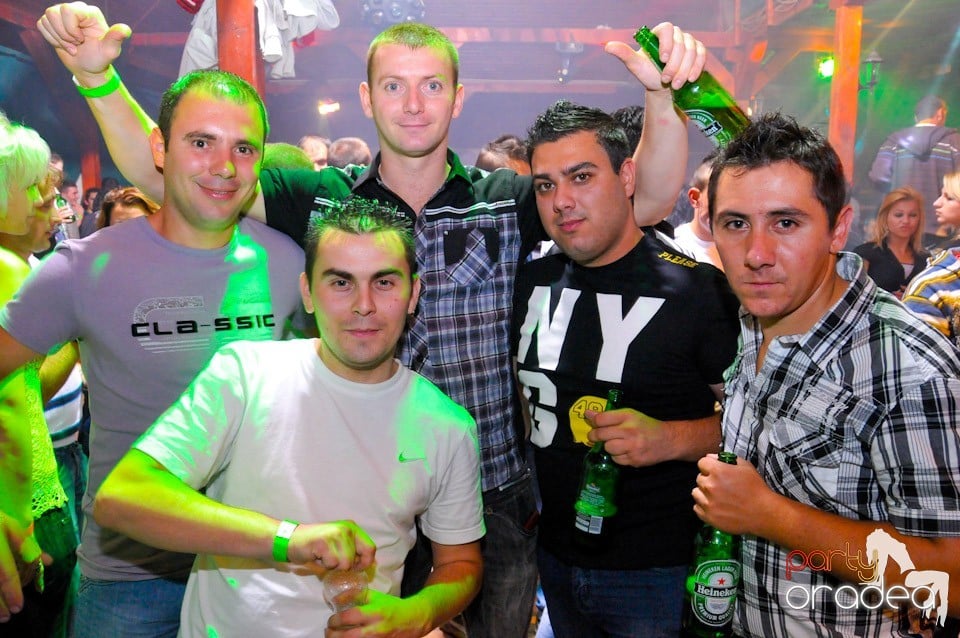 Dancer Girl Night în Disco Faház, 