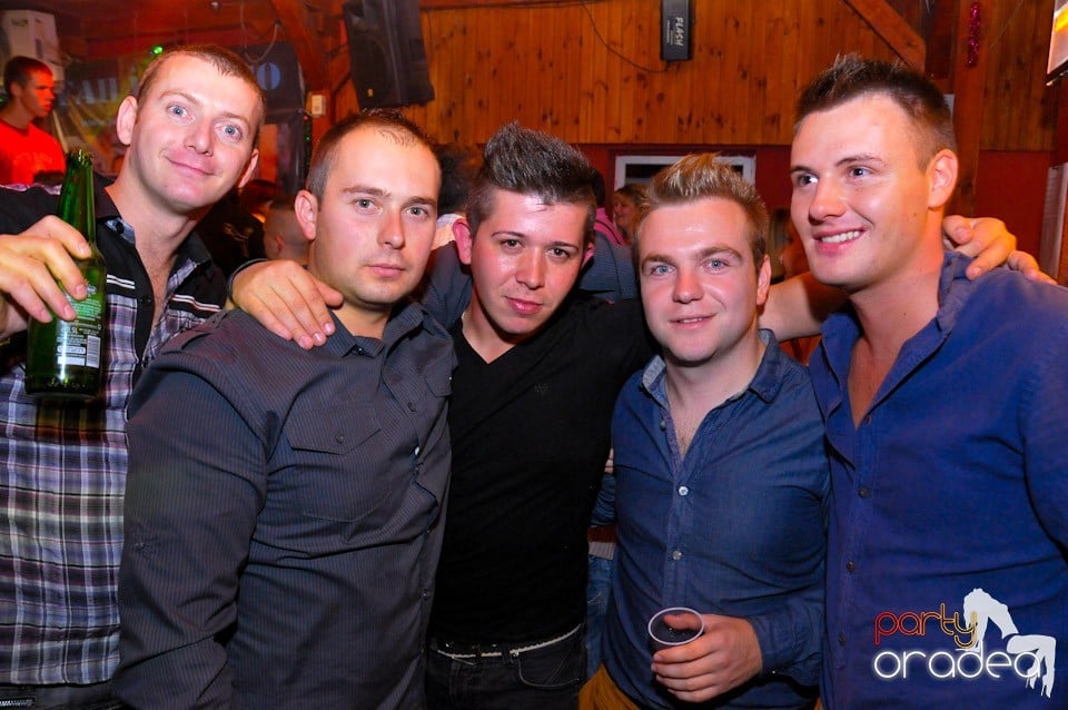 Dancer Girl Night în Disco Faház, 