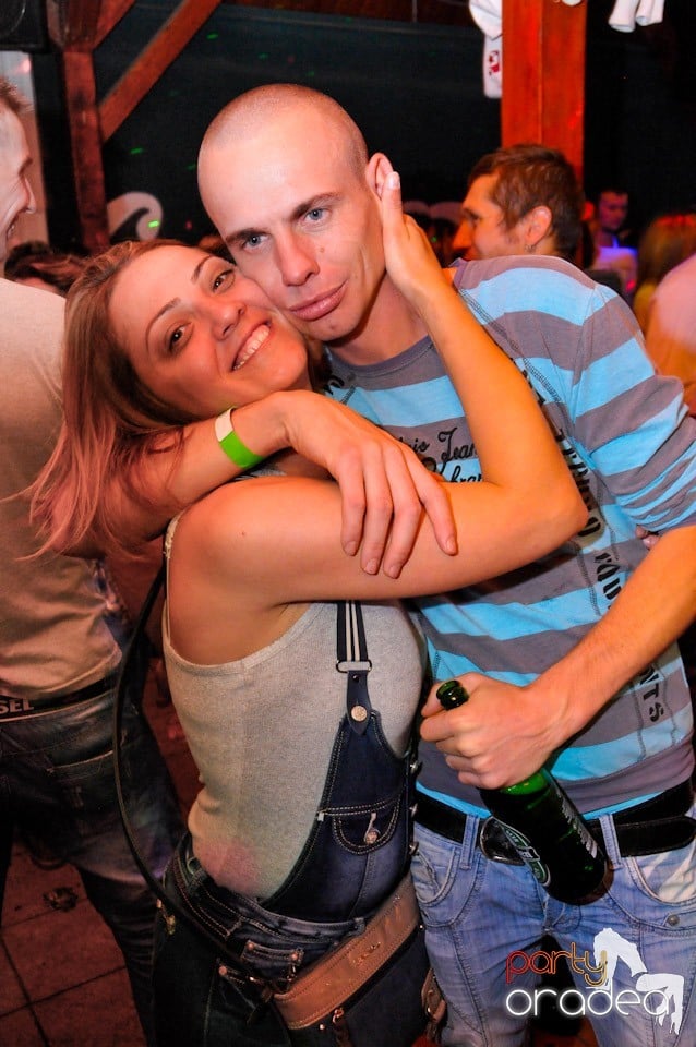 Dancer Girl Night în Disco Faház, 