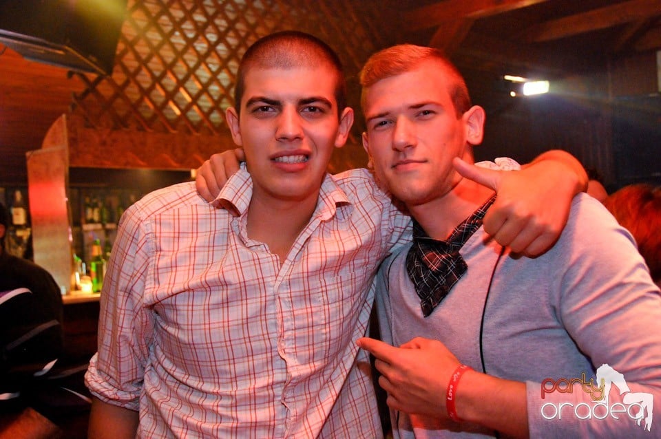 Dancer Girl Night în Disco Faház, 