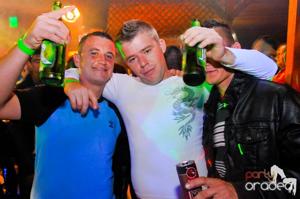 Dancer Girl Night în Disco Faház, 