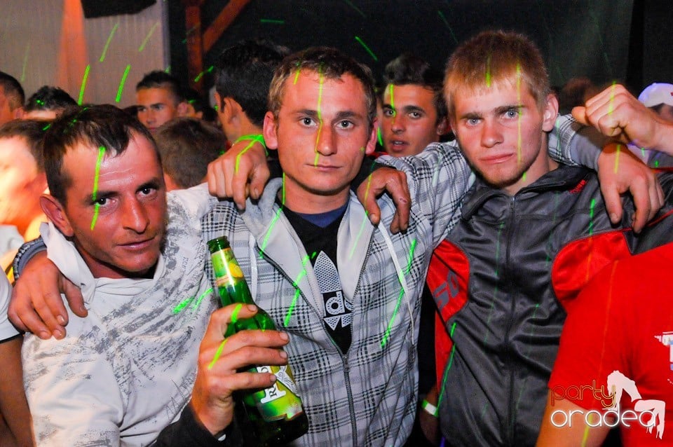 Dancer Girl Night în Disco Faház, 