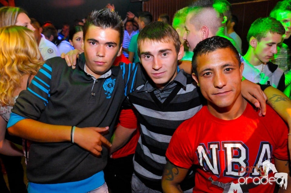 Dancer Girl Night în Disco Faház, 