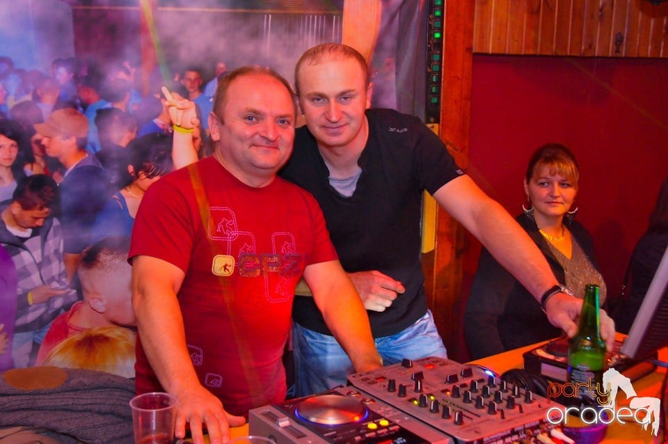 Dancer Girl Night în Disco Faház, 