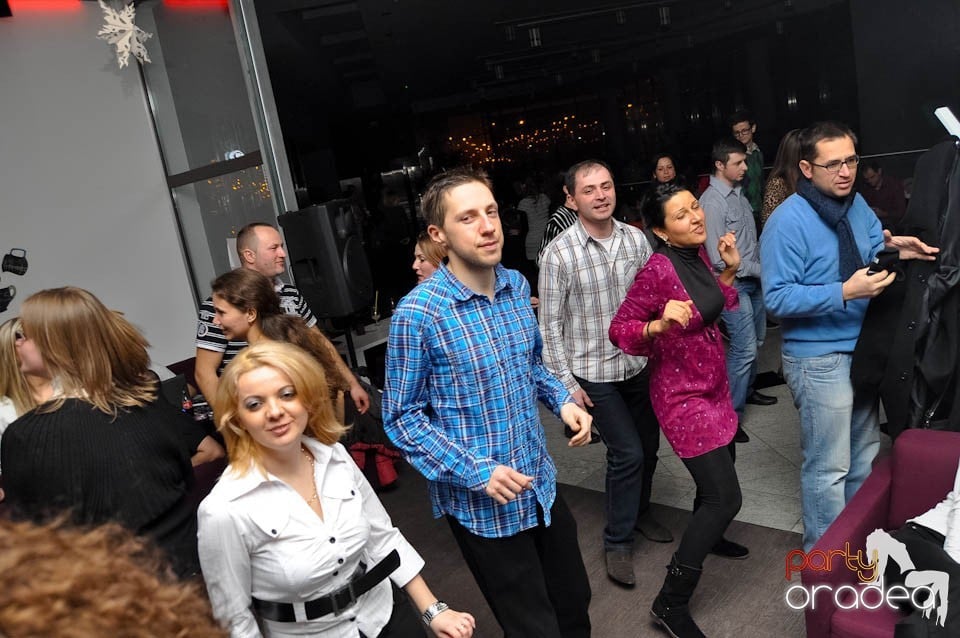 Dans şi distracţie în Blondy's Art Cafe, 