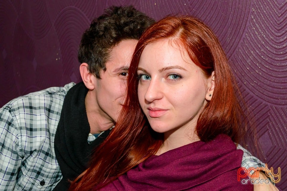 Dans şi distracţie în Blondy's Art Cafe, 