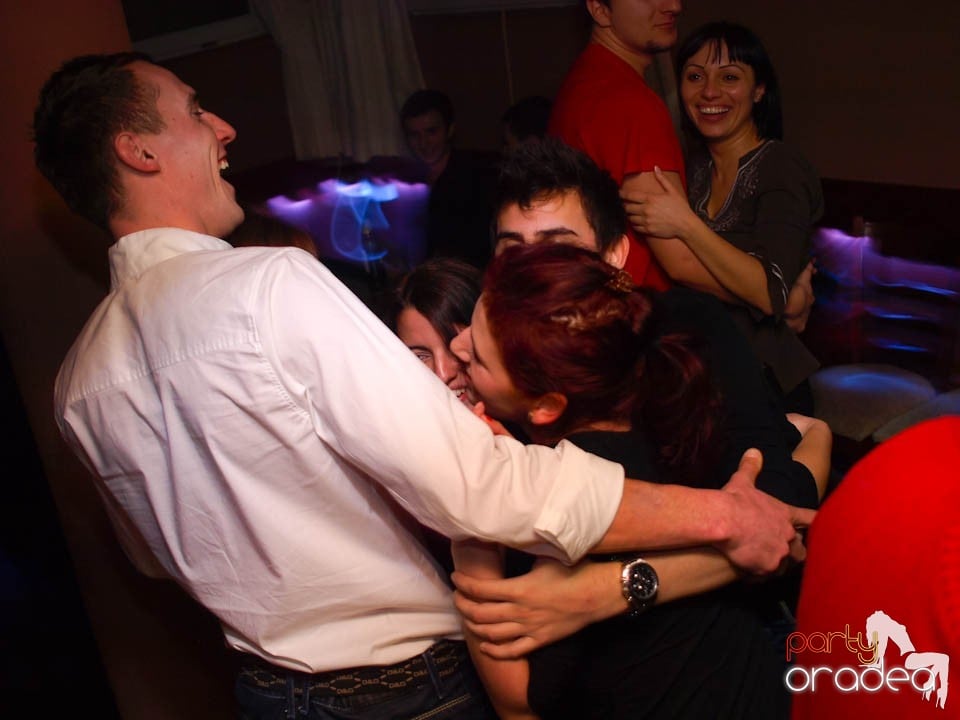 Dans şi distracţie în Chanson, 