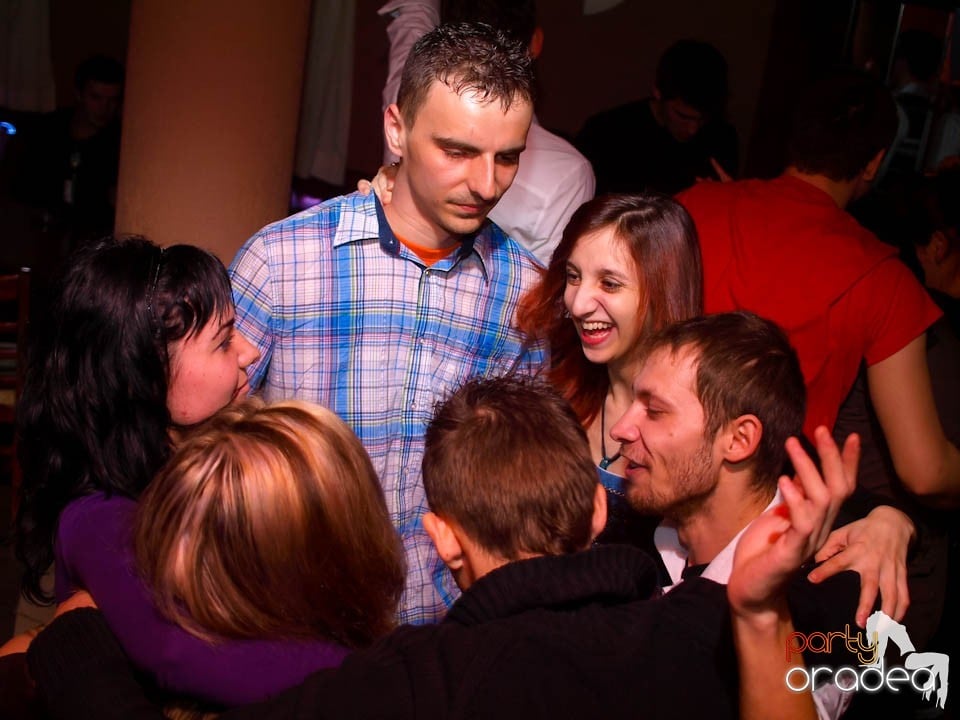 Dans şi distracţie în Chanson, 