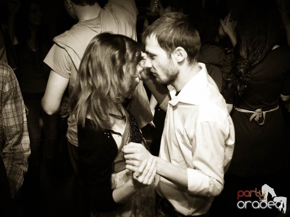 Dans şi distracţie în Chanson, 