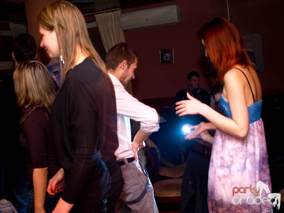 Dans şi distracţie în Chanson, 