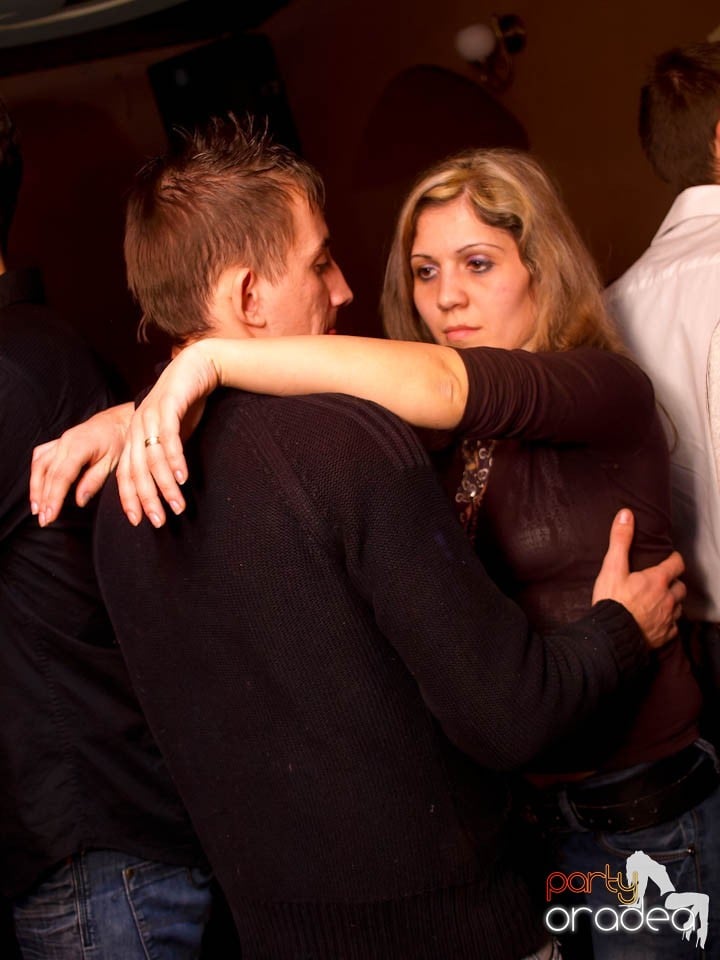 Dans şi distracţie în Chanson, 