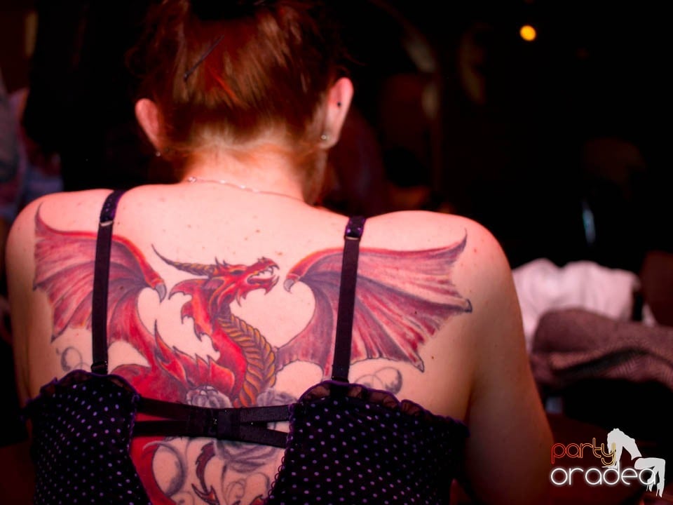 Dans şi distracţie în Chanson, 