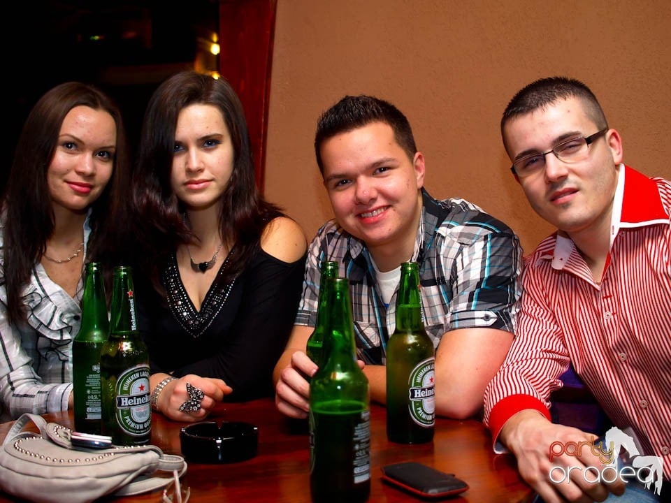 Dans şi distracţie în Chanson, 