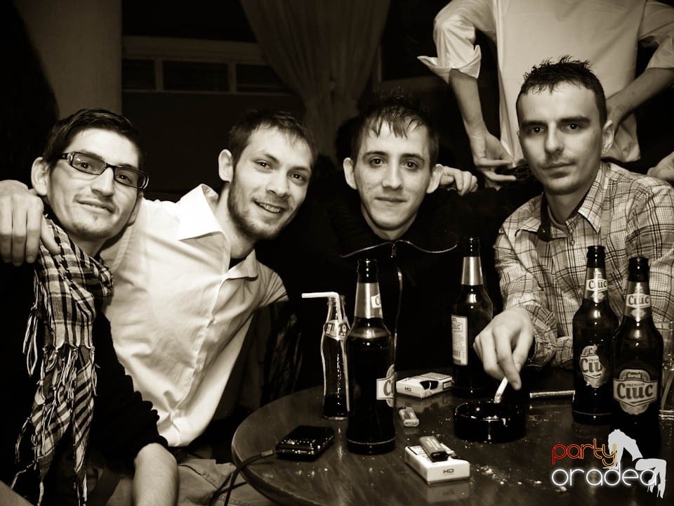 Dans şi distracţie în Chanson, 